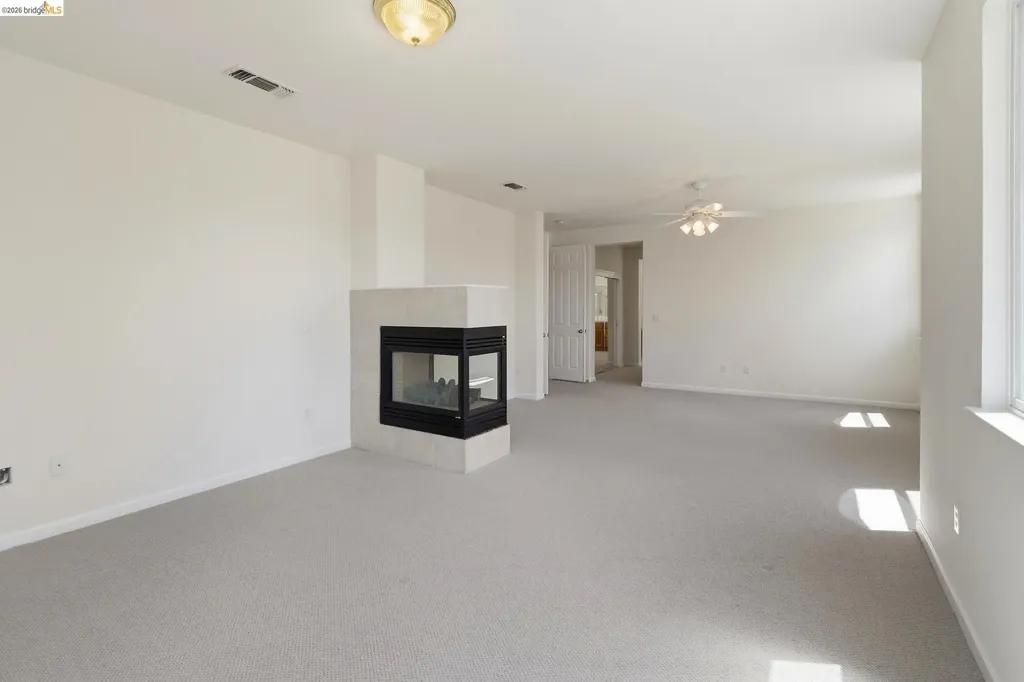 1050 Overland Place Vacaville CA 95687