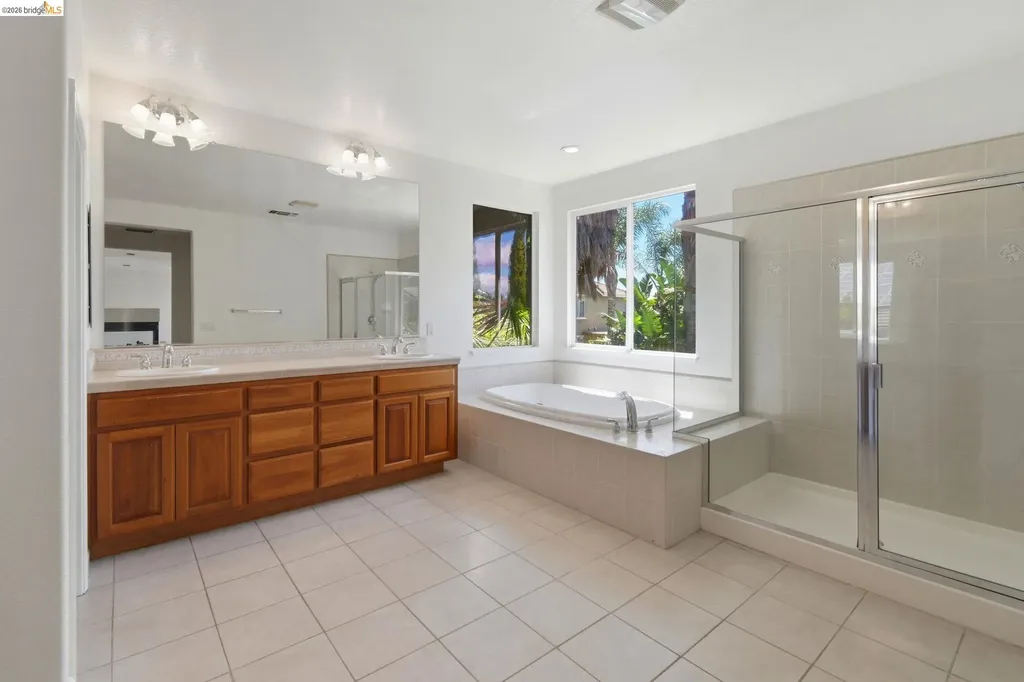 1050 Overland Place Vacaville CA 95687