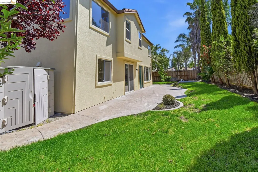 1050 Overland Place Vacaville CA 95687