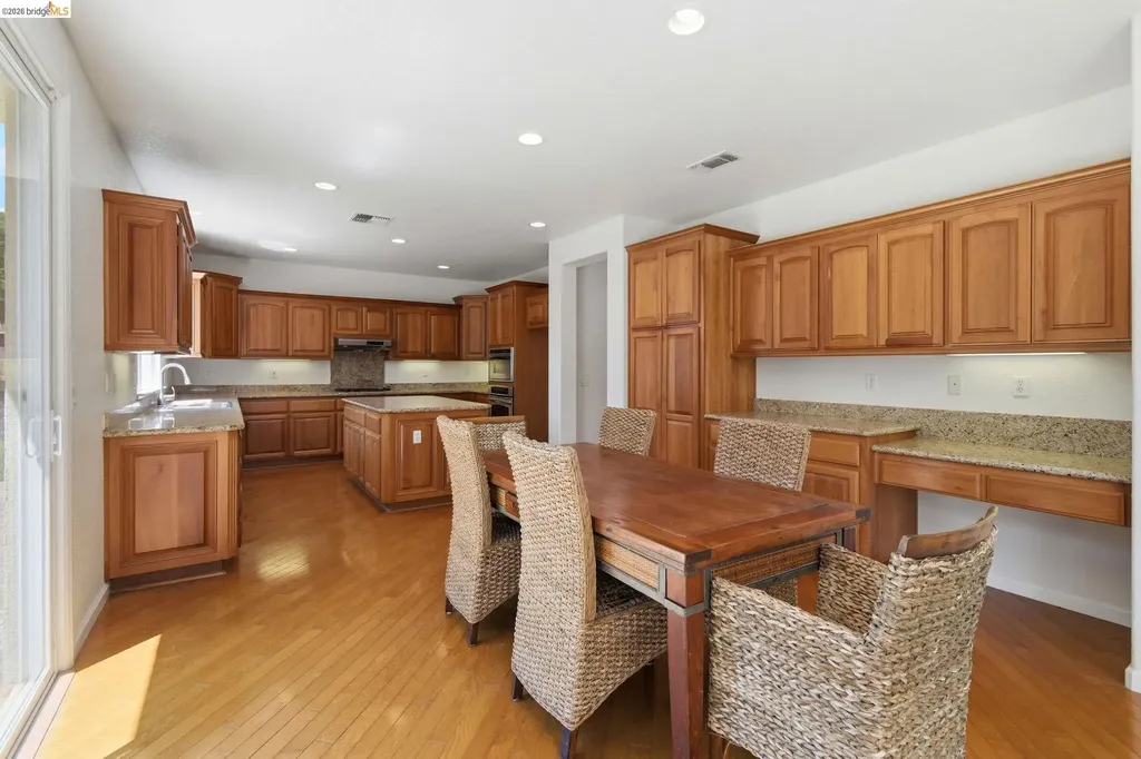 1050 Overland Place Vacaville CA 95687