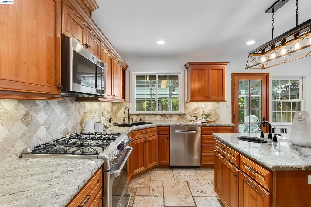 3938 Harvard Court Livermore CA 94550