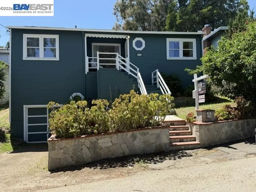 8041 Greenly Drive Oakland CA 94605