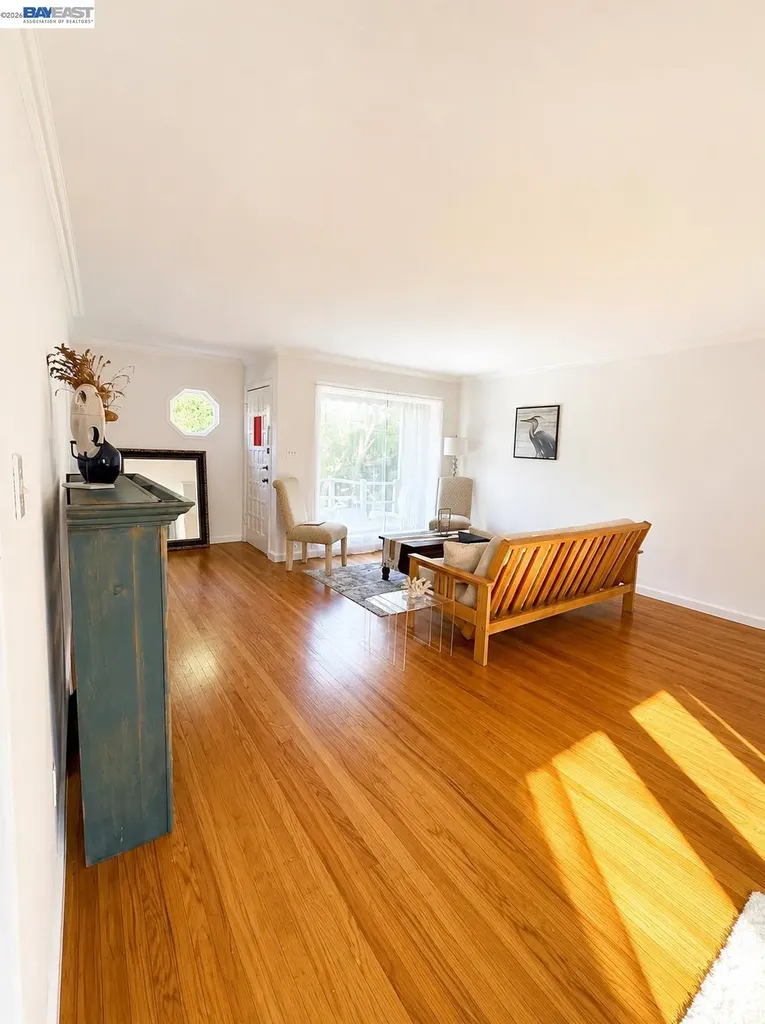 8041 Greenly Drive Oakland CA 94605