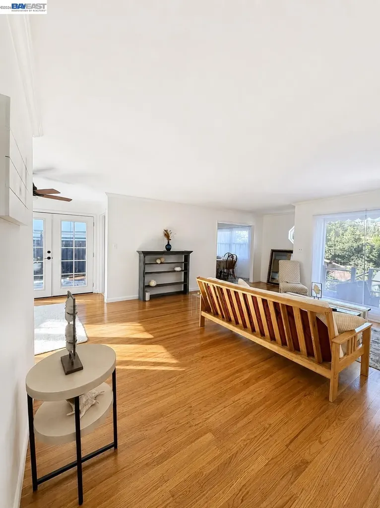 8041 Greenly Drive Oakland CA 94605