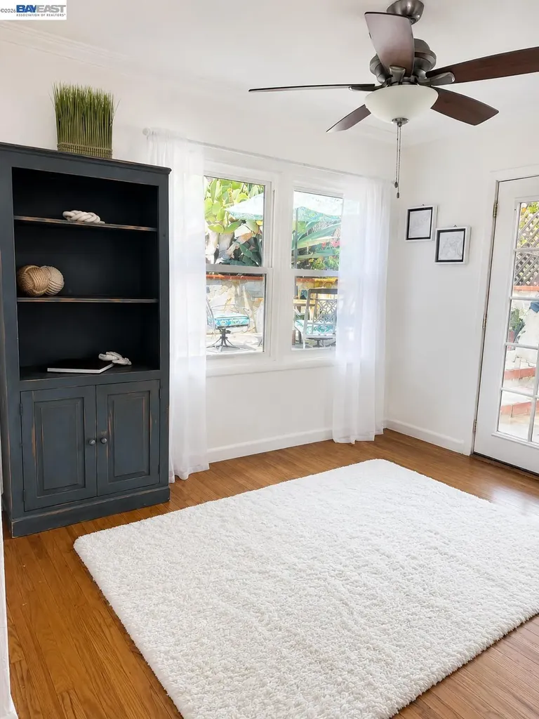 8041 Greenly Drive Oakland CA 94605