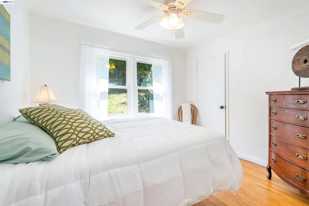 8041 Greenly Drive Oakland CA 94605