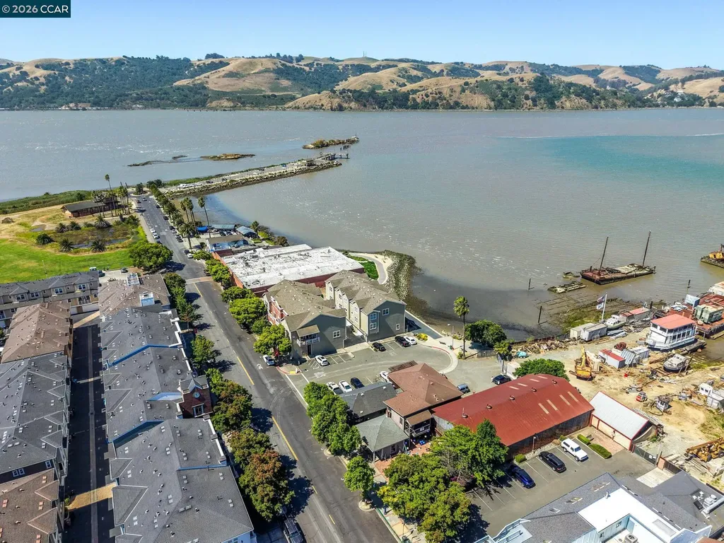 228 1st Street Benicia CA 94510