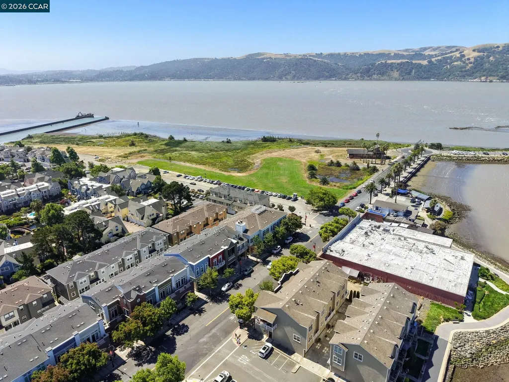 228 1st Street Benicia CA 94510