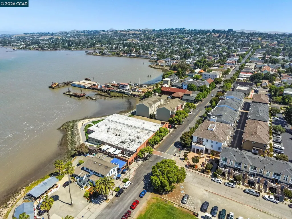 228 1st Street Benicia CA 94510