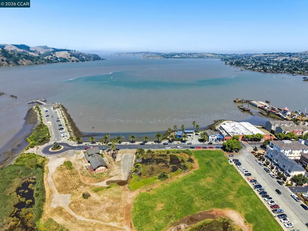 228 1st Street Benicia CA 94510