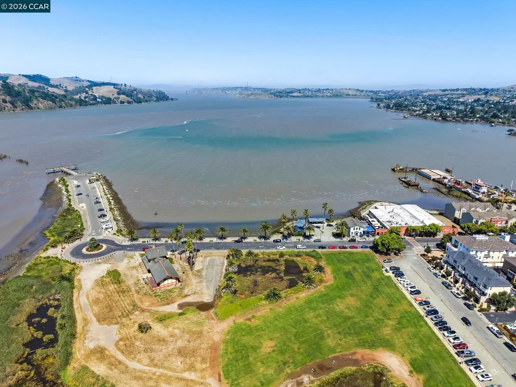 228 1st Street Benicia CA 94510