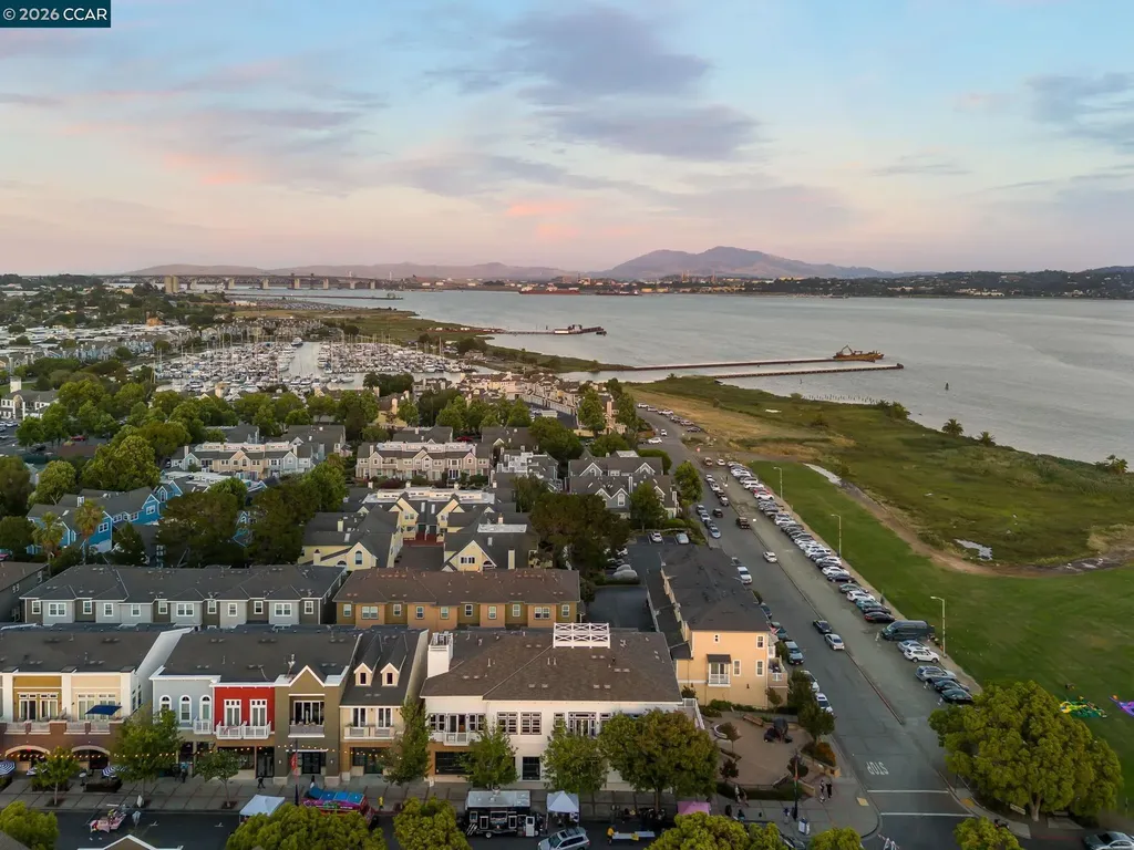 228 1st Street Benicia CA 94510