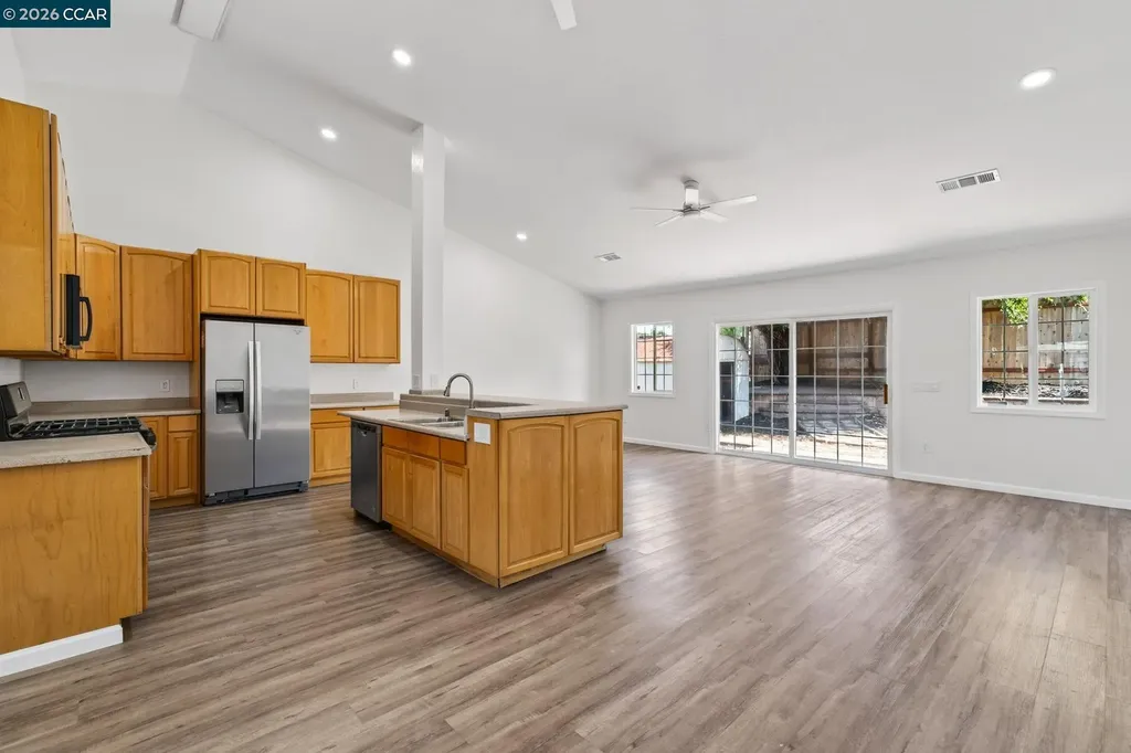 2037 Highland Drive Concord CA 94520