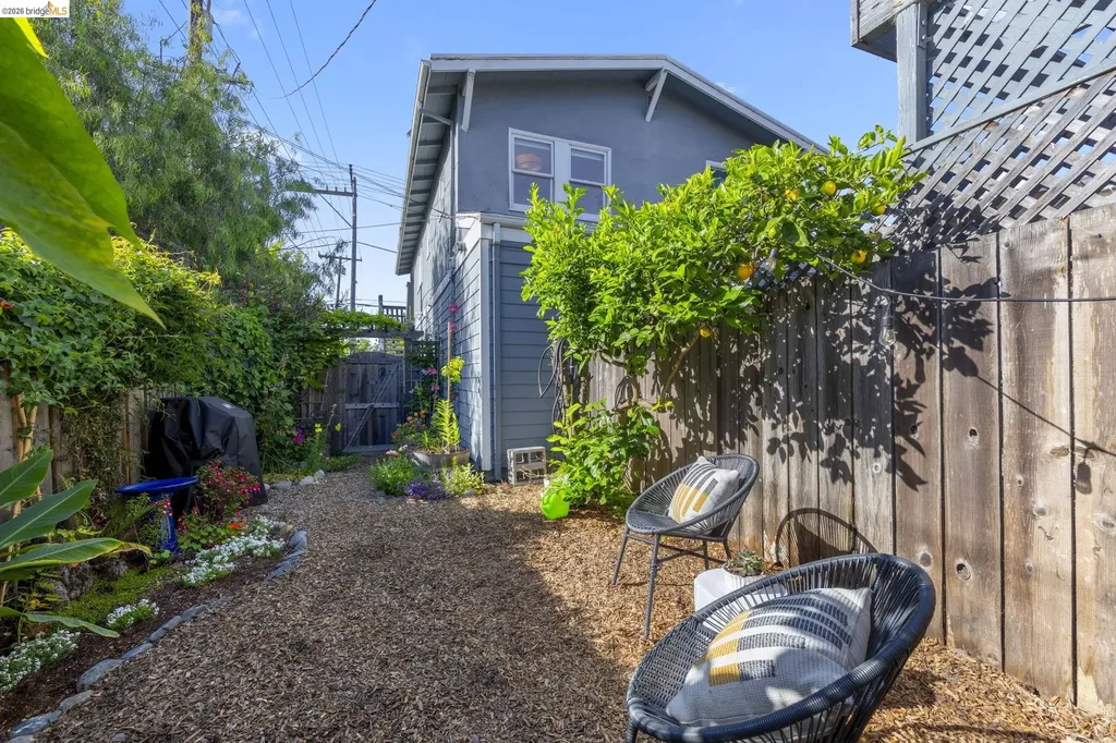 1030 Delaware Street Berkeley CA 94710