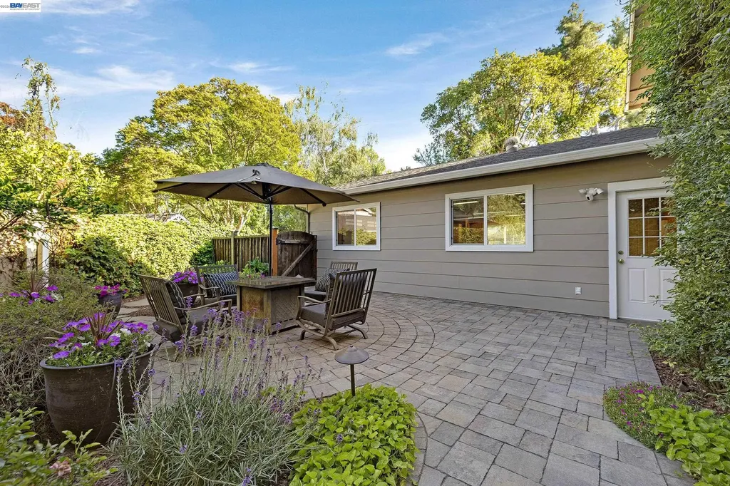 4593 Del Valle Parkway Pleasanton CA 94566