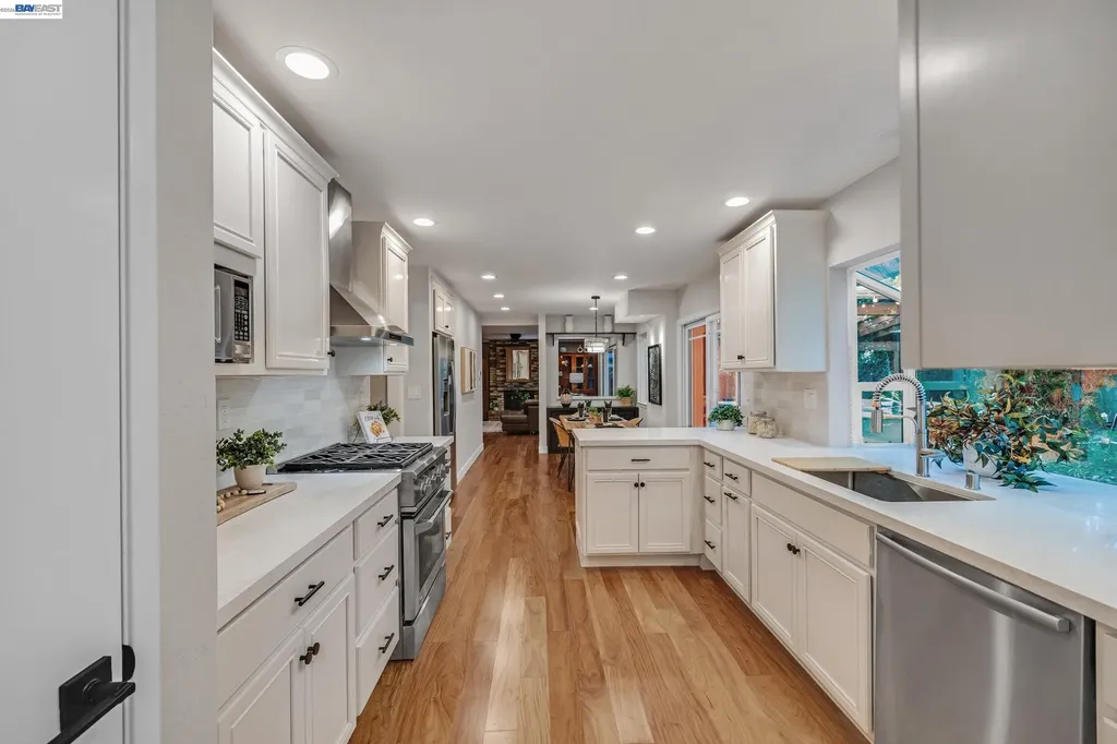 4593 Del Valle Parkway Pleasanton CA 94566