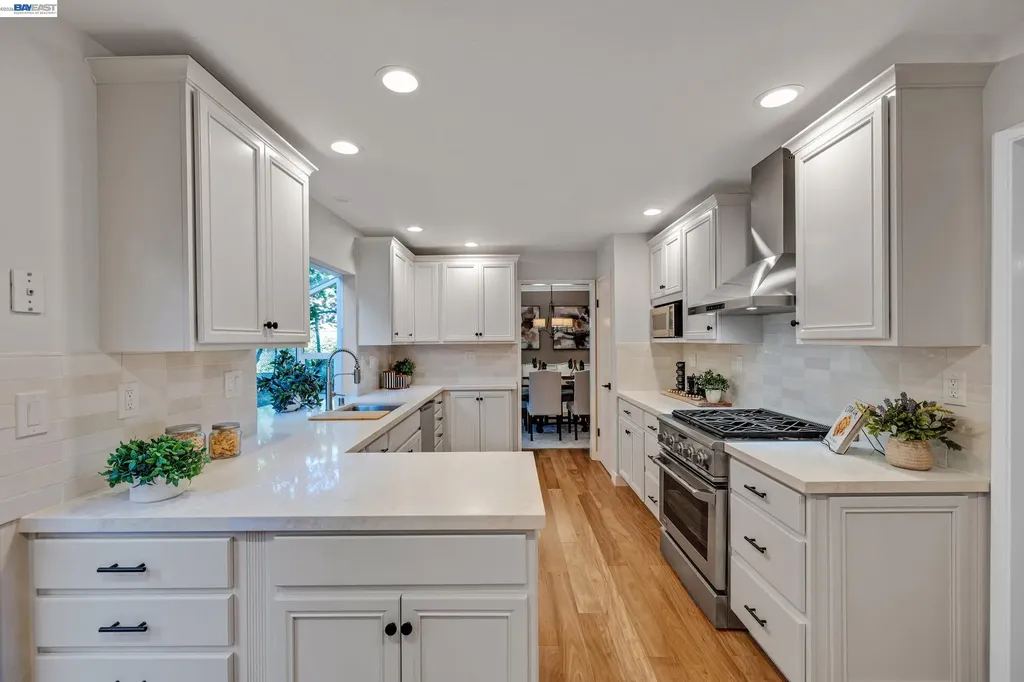 4593 Del Valle Parkway Pleasanton CA 94566