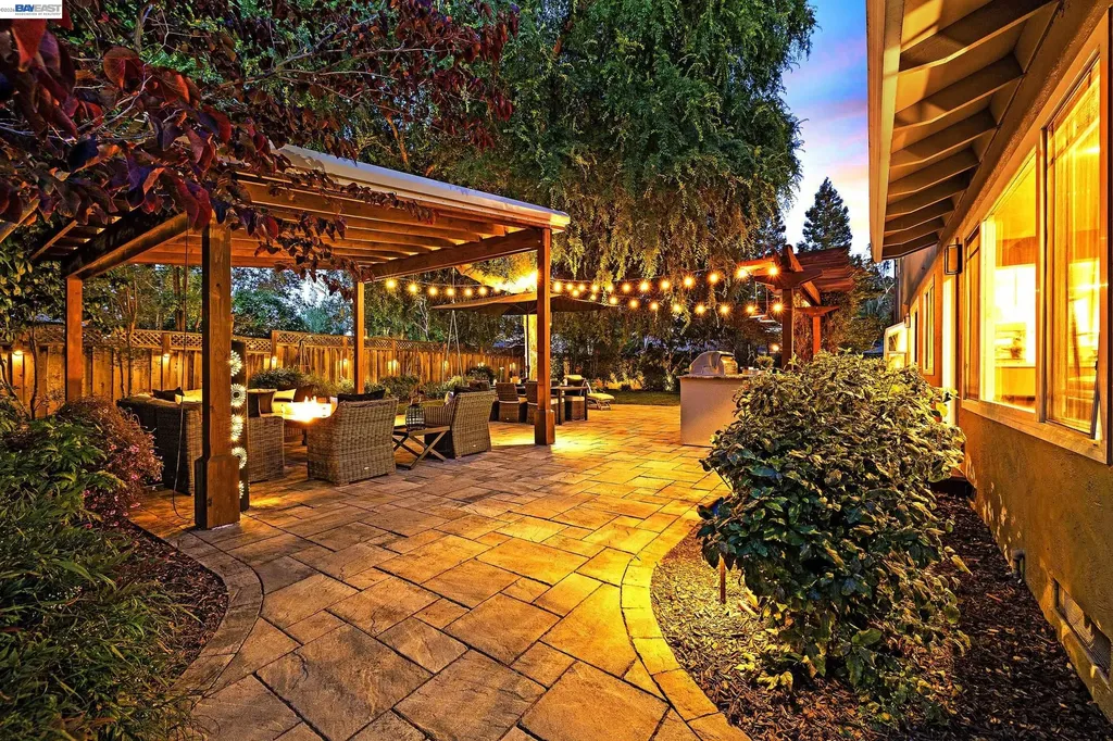 4593 Del Valle Parkway Pleasanton CA 94566