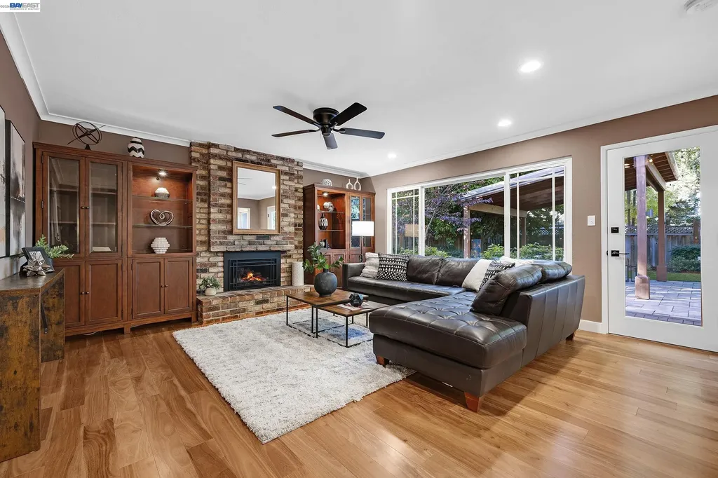4593 Del Valle Parkway Pleasanton CA 94566
