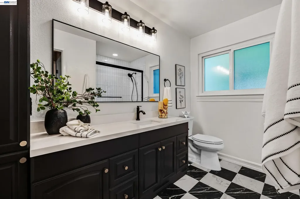 4593 Del Valle Parkway Pleasanton CA 94566
