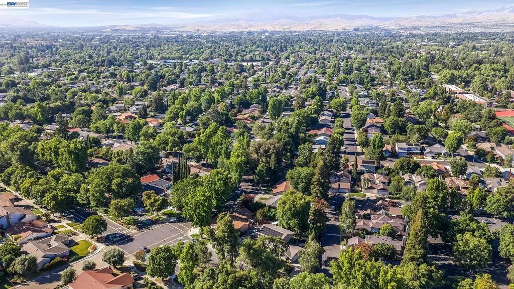 4593 Del Valle Parkway Pleasanton CA 94566