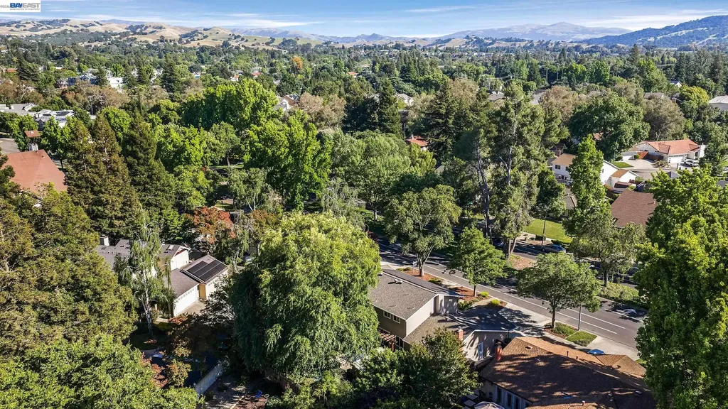 4593 Del Valle Parkway Pleasanton CA 94566