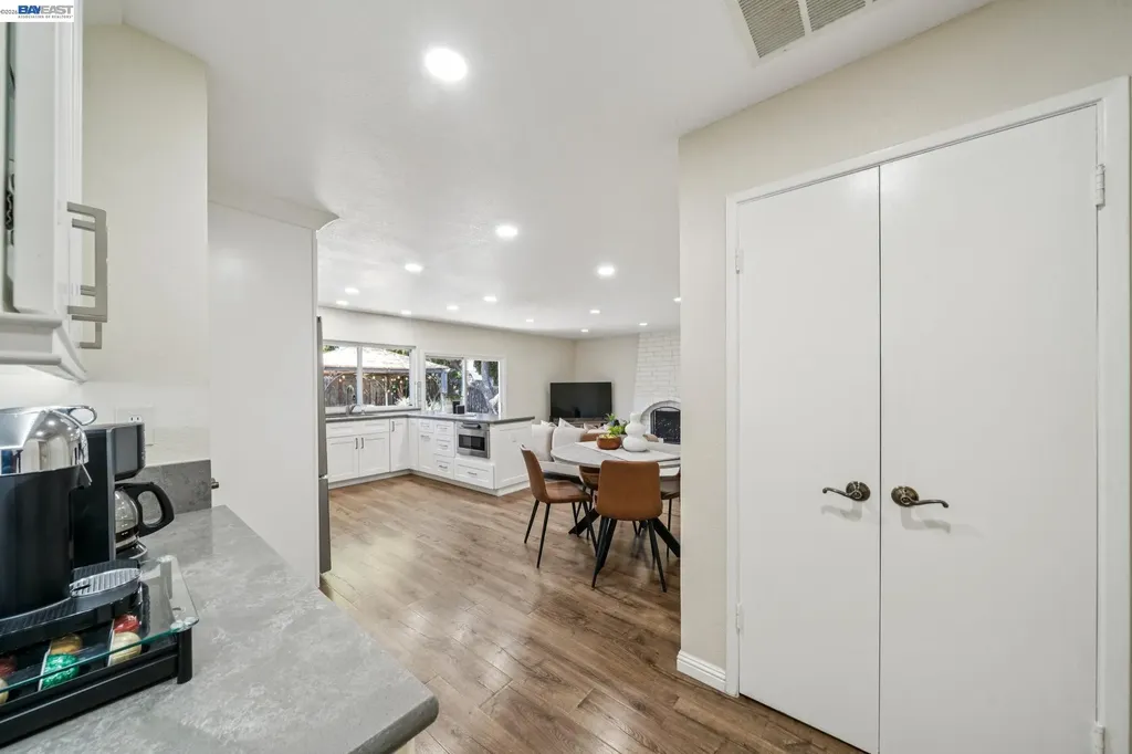 7403 Hillsdale Drive Pleasanton CA 94588