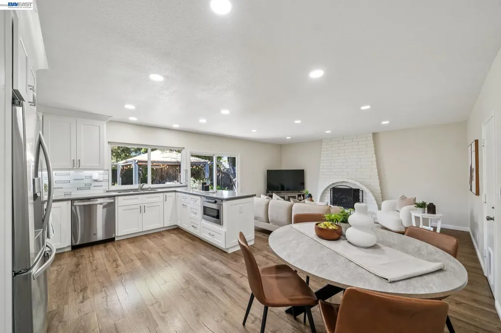7403 Hillsdale Drive Pleasanton CA 94588