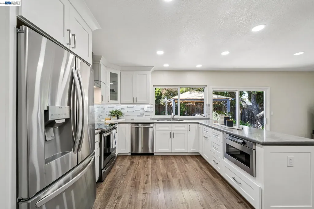 7403 Hillsdale Drive Pleasanton CA 94588