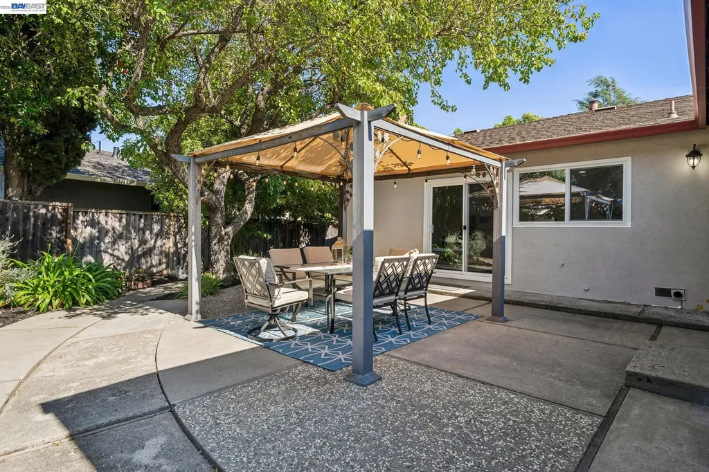 7403 Hillsdale Drive Pleasanton CA 94588