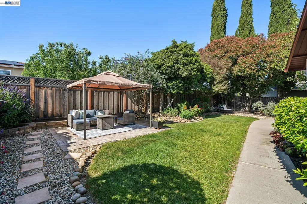 7403 Hillsdale Drive Pleasanton CA 94588