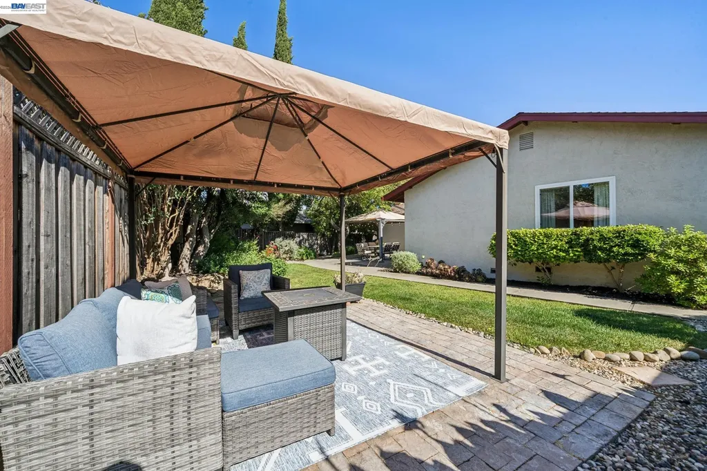 7403 Hillsdale Drive Pleasanton CA 94588