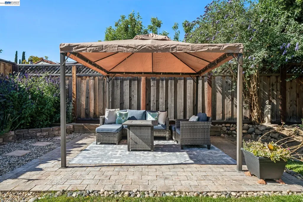 7403 Hillsdale Drive Pleasanton CA 94588