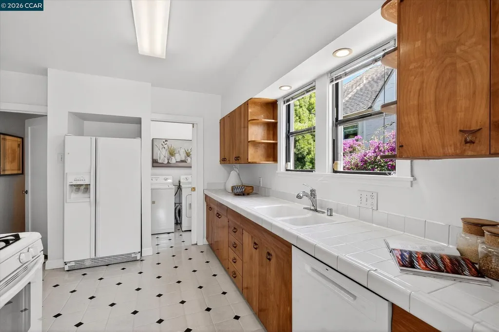 714 Arbor Drive San Leandro CA 94577