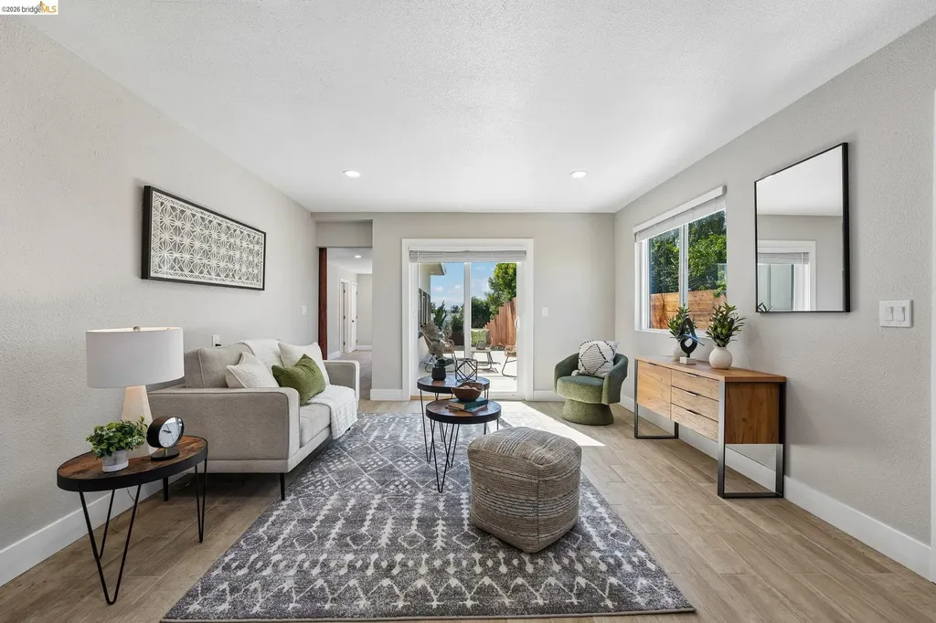 449 Gilcrest Vallejo CA 94591