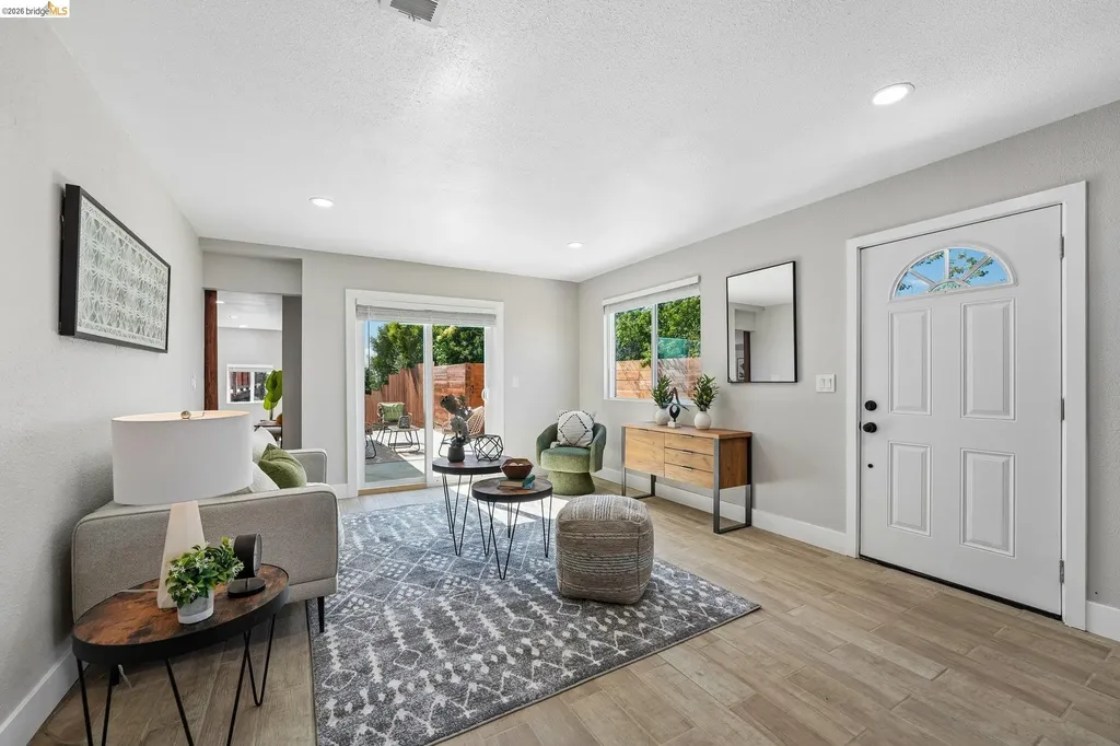 449 Gilcrest Vallejo CA 94591