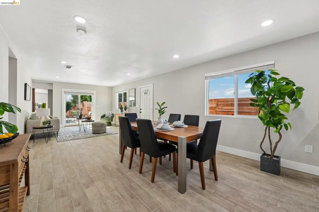 449 Gilcrest Vallejo CA 94591
