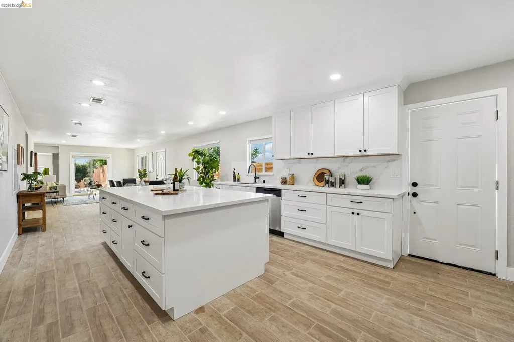 449 Gilcrest Vallejo CA 94591