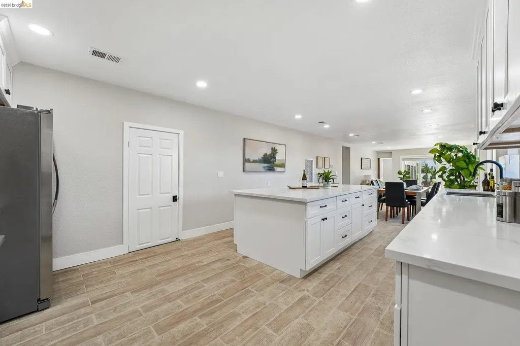 449 Gilcrest Vallejo CA 94591