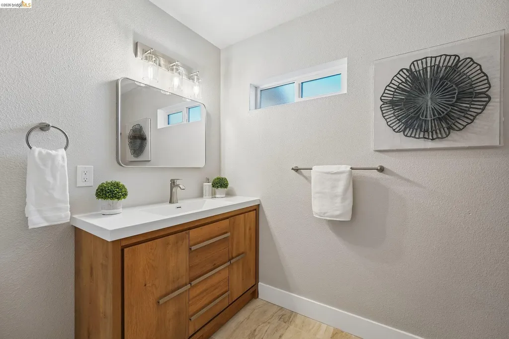 449 Gilcrest Vallejo CA 94591
