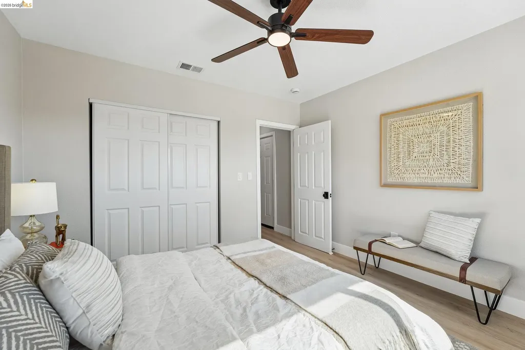 449 Gilcrest Vallejo CA 94591