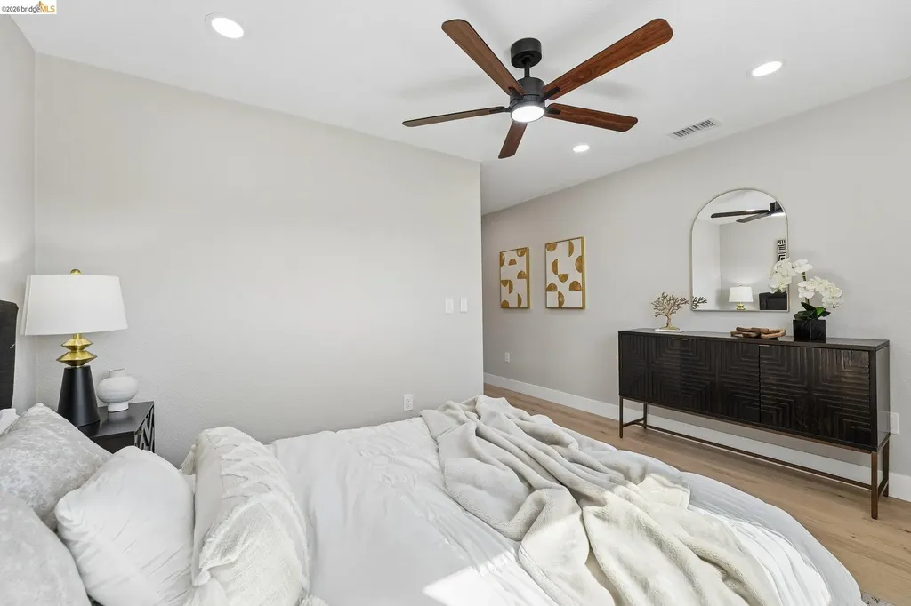 449 Gilcrest Vallejo CA 94591
