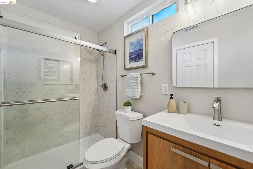 449 Gilcrest Vallejo CA 94591