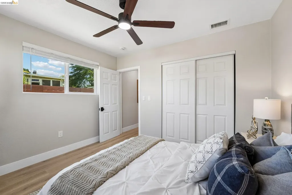 449 Gilcrest Vallejo CA 94591