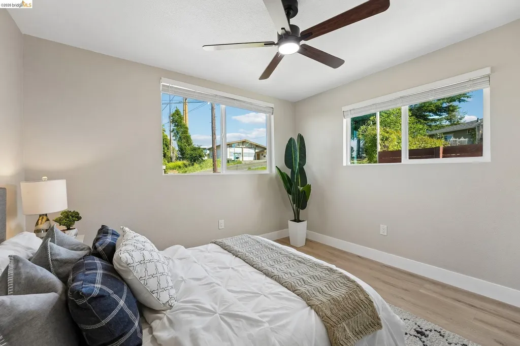 449 Gilcrest Vallejo CA 94591