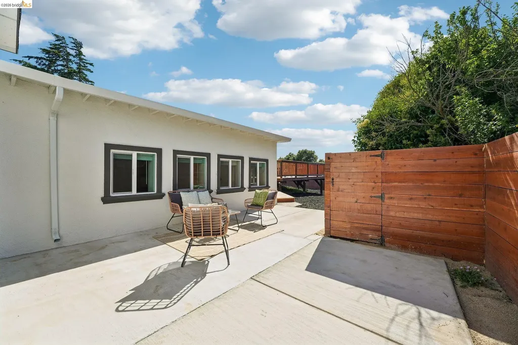 449 Gilcrest Vallejo CA 94591