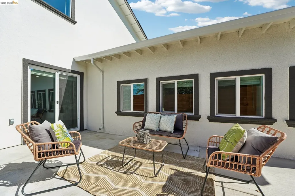 449 Gilcrest Vallejo CA 94591