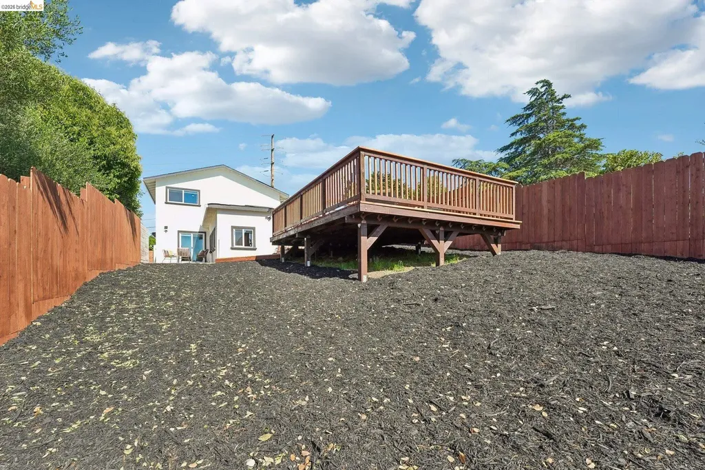 449 Gilcrest Vallejo CA 94591