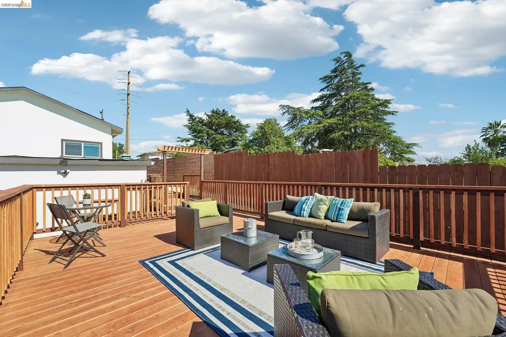 449 Gilcrest Vallejo CA 94591