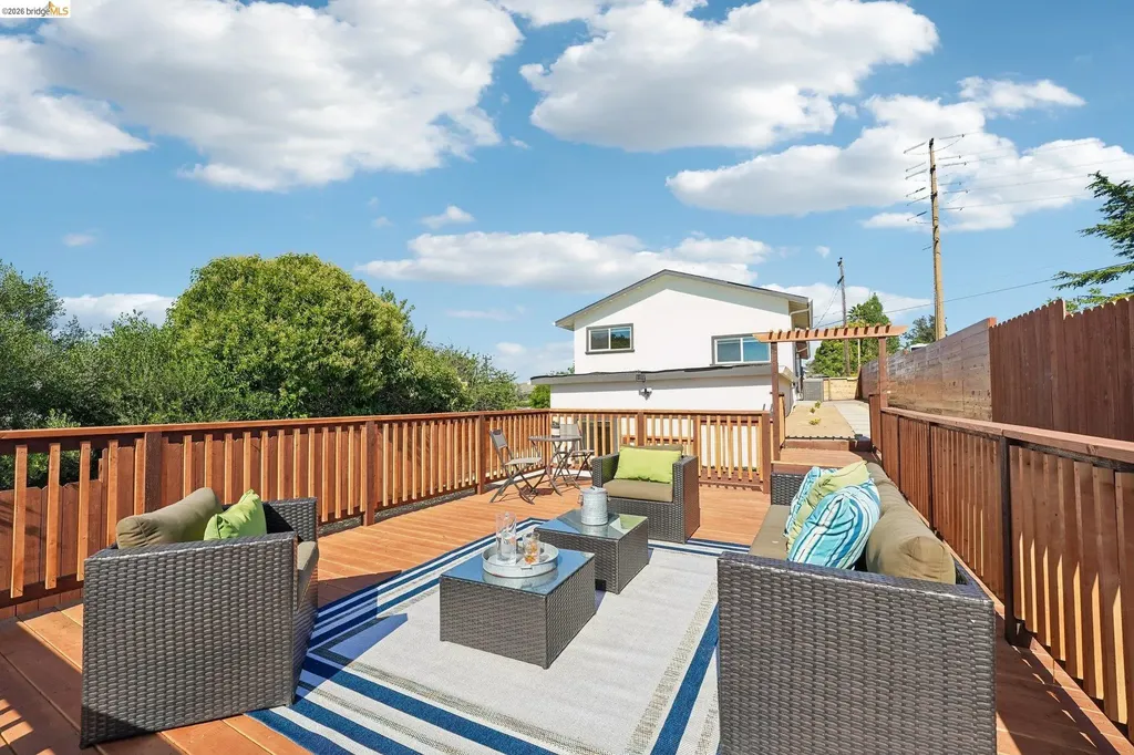 449 Gilcrest Vallejo CA 94591